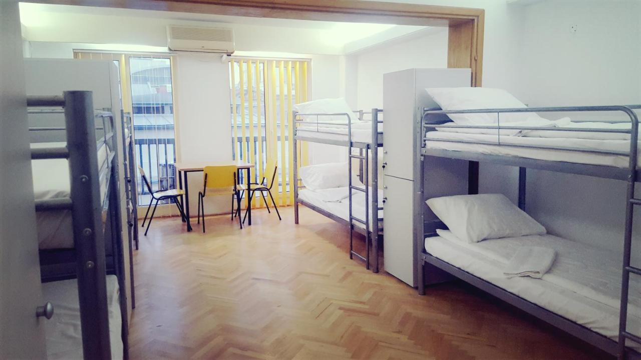 Sleep Inn Hostel Bucharest Luaran gambar