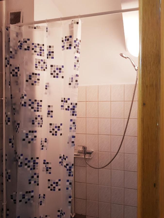 Sleep Inn Hostel Bucharest Luaran gambar
