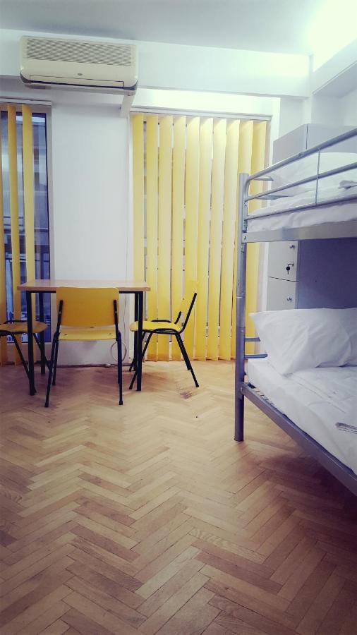 Sleep Inn Hostel Bucharest Luaran gambar