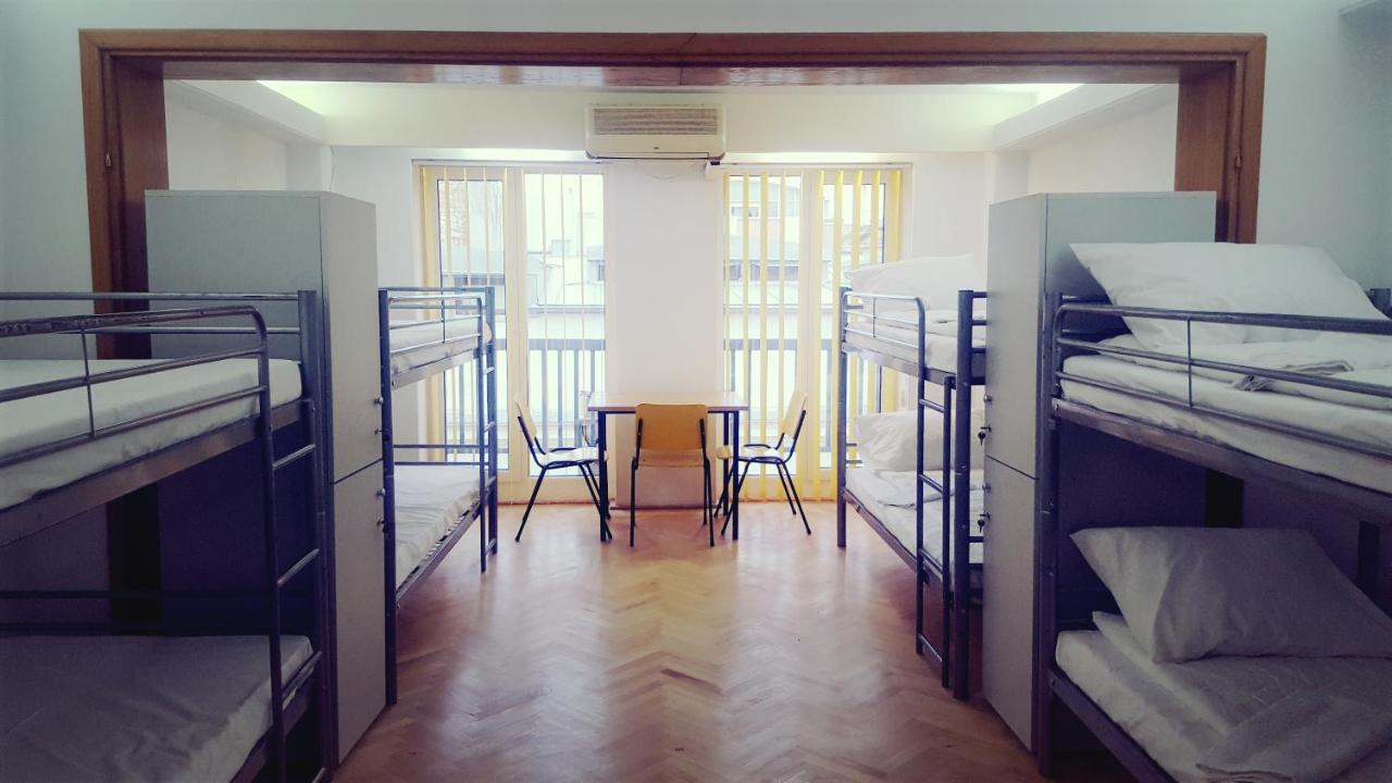 Sleep Inn Hostel Bucharest Luaran gambar