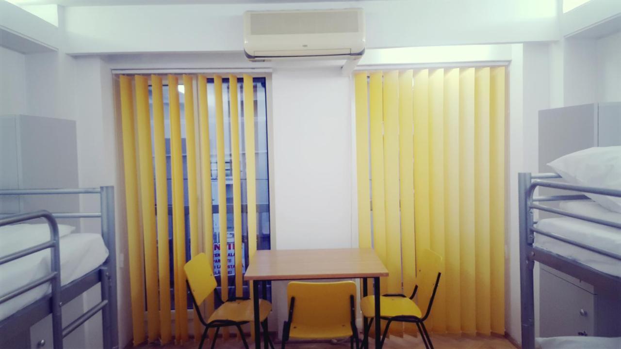 Sleep Inn Hostel Bucharest Luaran gambar