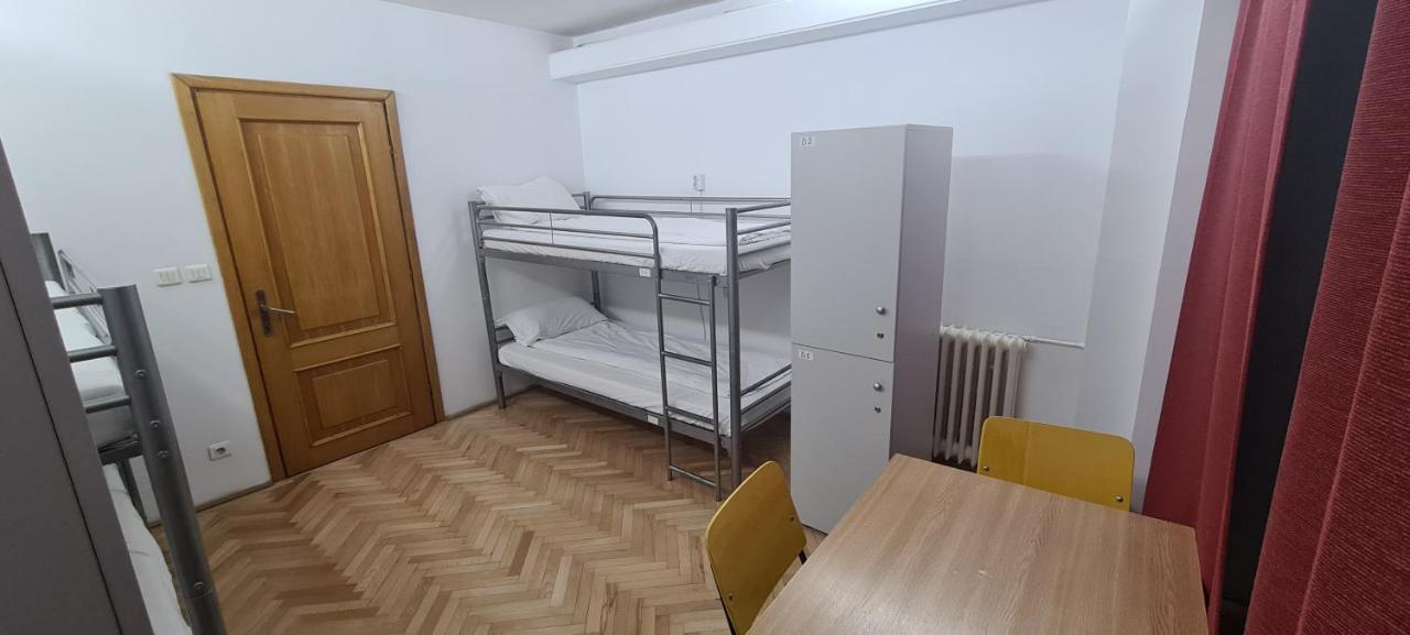 Sleep Inn Hostel Bucharest Luaran gambar