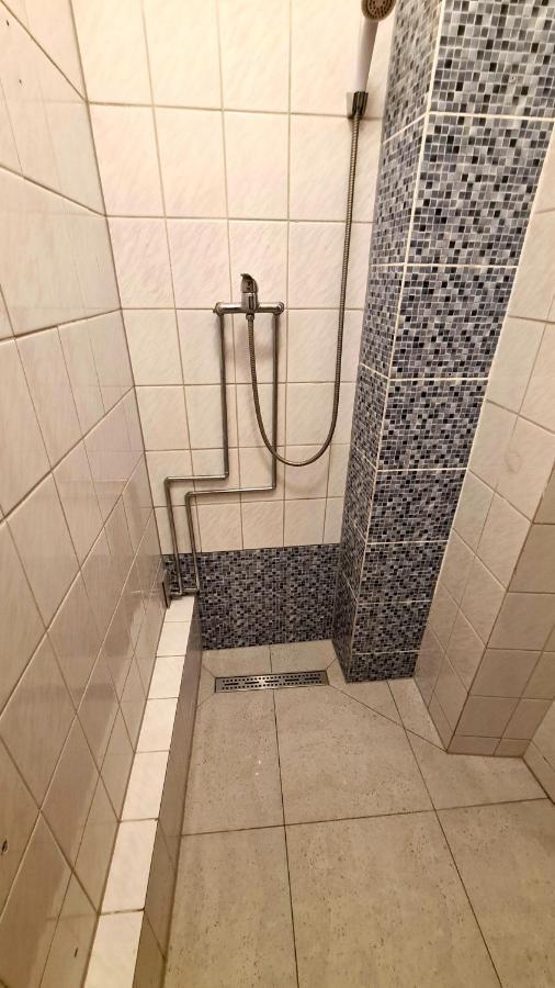 Sleep Inn Hostel Bucharest Luaran gambar